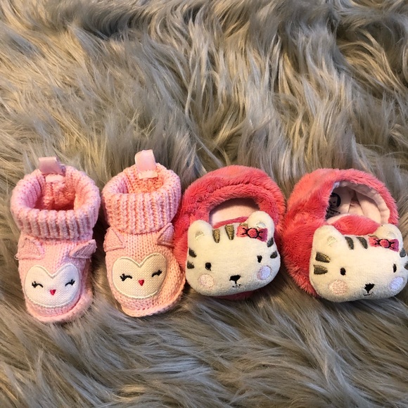 Slippers - Picture 1 of 5